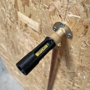 Pipe Level Tool – Fits 1/2 BSP Fittings & 15mm Pipe – Protective Cap – Jig Forge